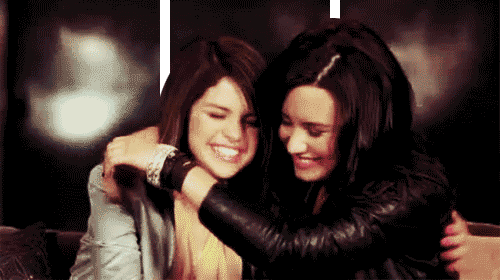 Así es como Selena Gomez ha apoyado a Demi Lovato tras su sobredosis | Tu en línea